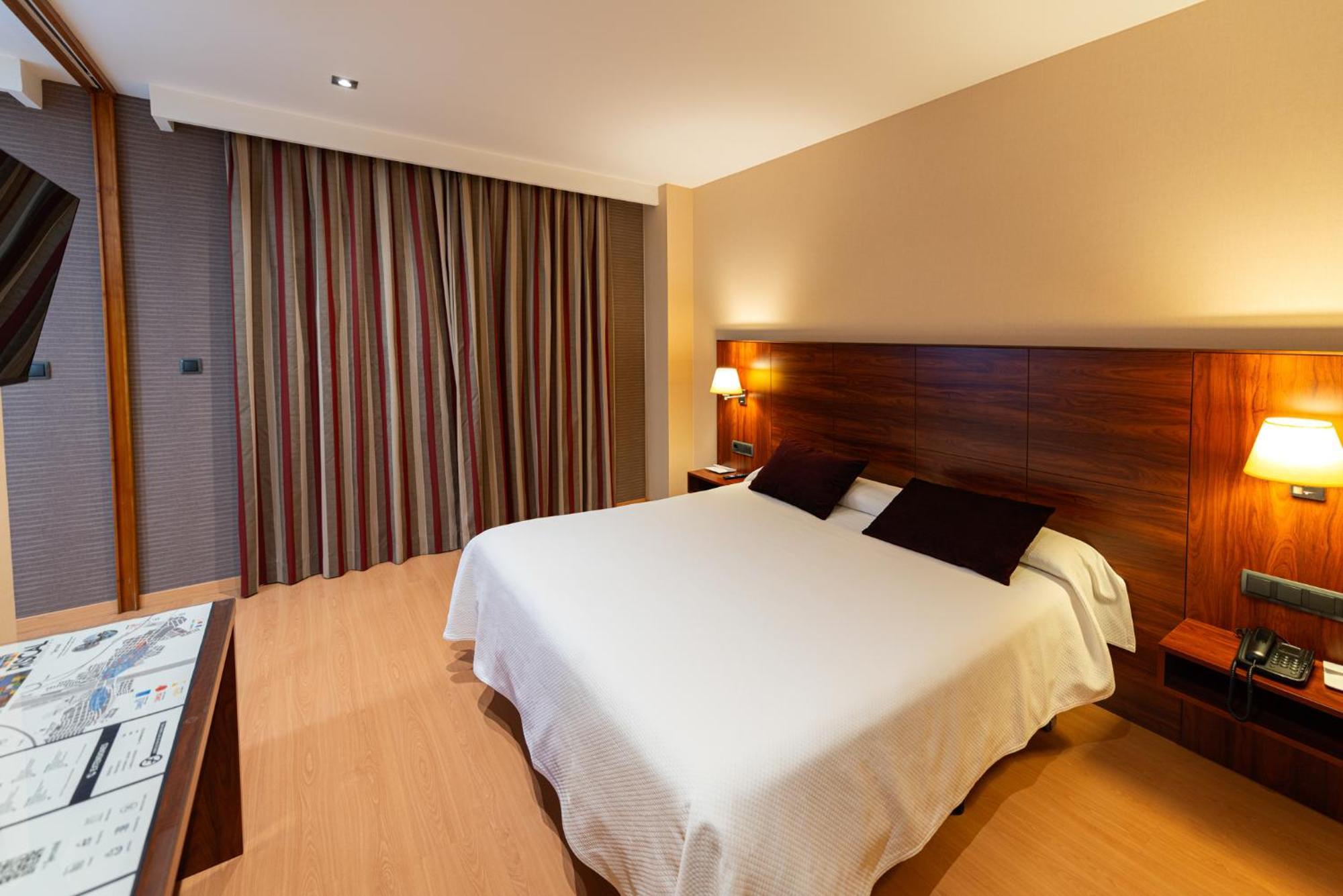 Junior Suite,1678629519:JPEG